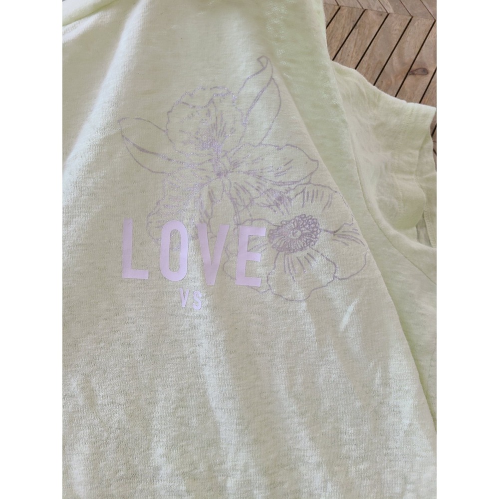 Victorias Secret Light Green Sheer T-Shirt Love floral Graphic Sleep Top Size M - Picture 4 of 5